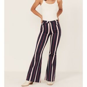 NWT Shyanne Women’s High Rise Stripe Super Flare Jeans 27x32 – Western